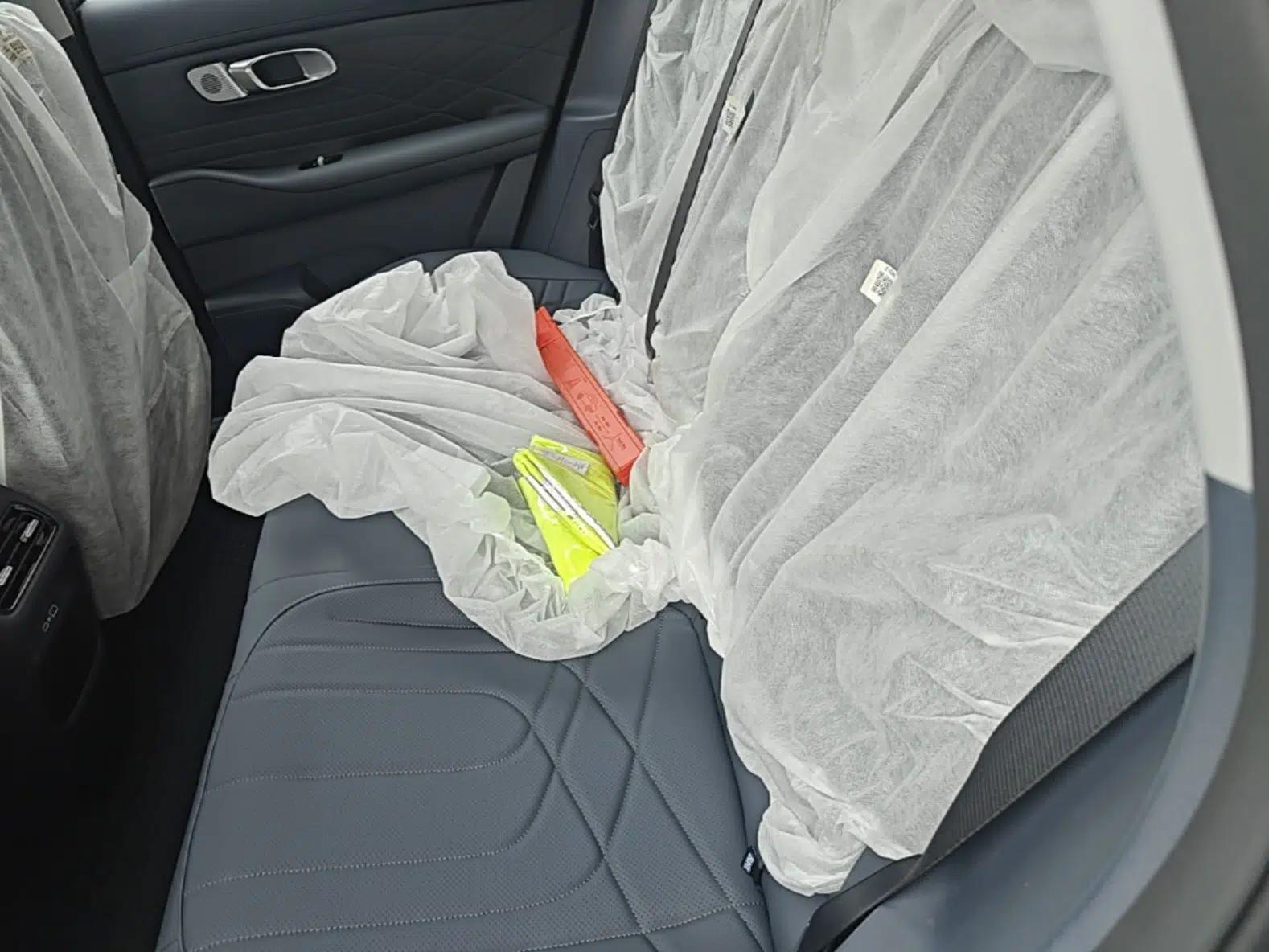 Geely Galaxy Xingjian 7 EM-i 2026 Model 135km Smart Navigation Version — миниатюра 20