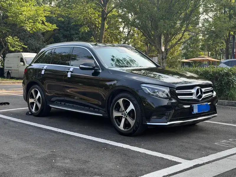 2018 Mercedes-Benz GLC 260 4MATIC Luxury — миниатюра 3