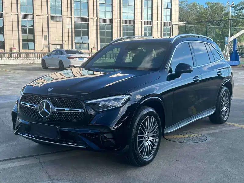 2025 Mercedes-Benz GLC 300 L 4MATIC Dynamic 5-seater — миниатюра 1
