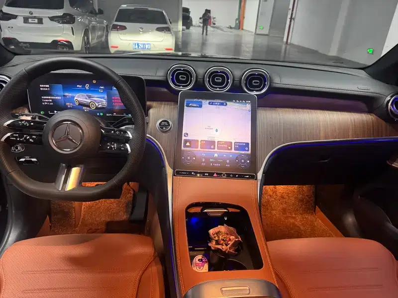 2025 Mercedes-Benz GLC 300 L 4MATIC Dynamic 5-seater — миниатюра 7