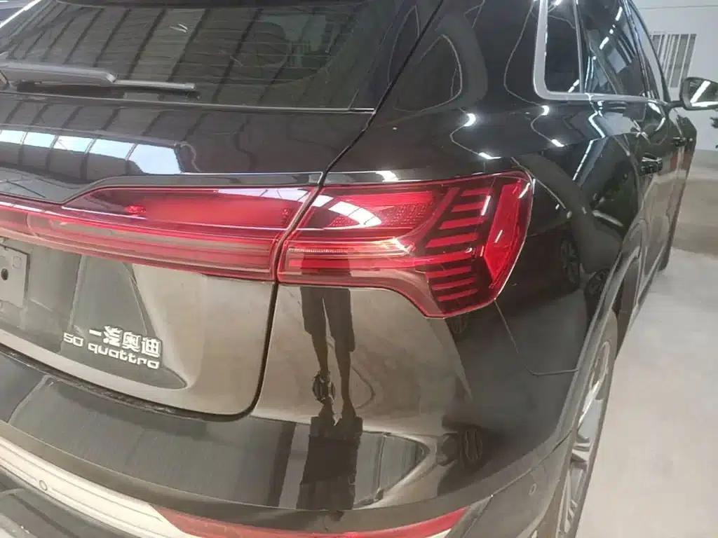 Audi e-tron 2021 50 quattro Premium Edition — миниатюра 8
