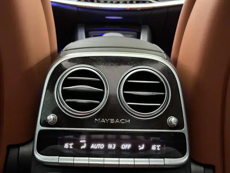 Maybach S-Class 2020 S 450 4MATIC Collector's Edition — миниатюра 10