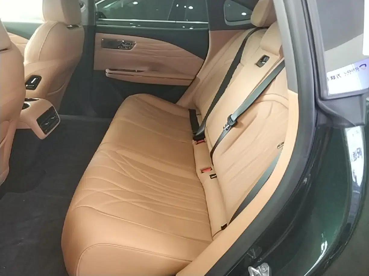 Geely Galaxy 8 2025 130km EM-P Starship Edition — миниатюра 20