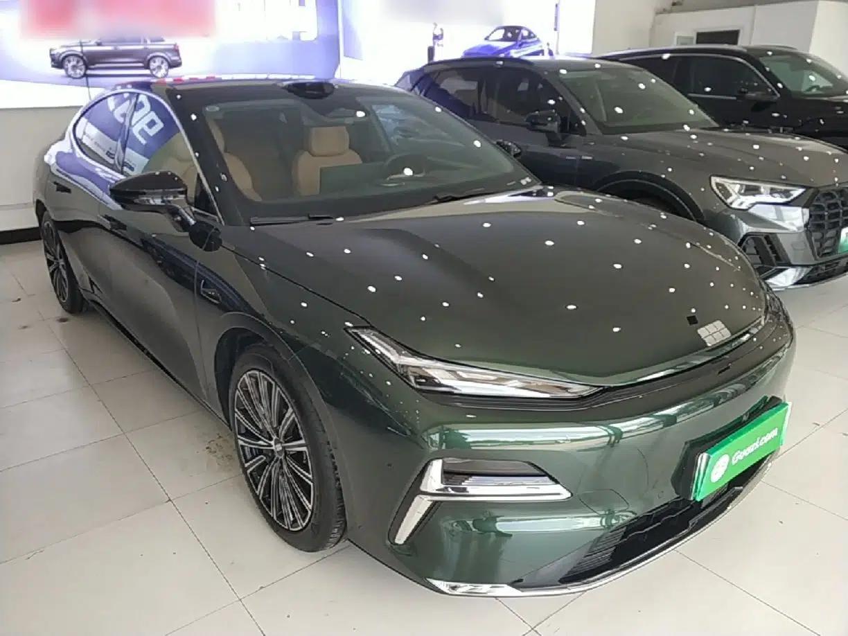 Geely Galaxy 8 2025 130km EM-P Starship Edition — миниатюра 3