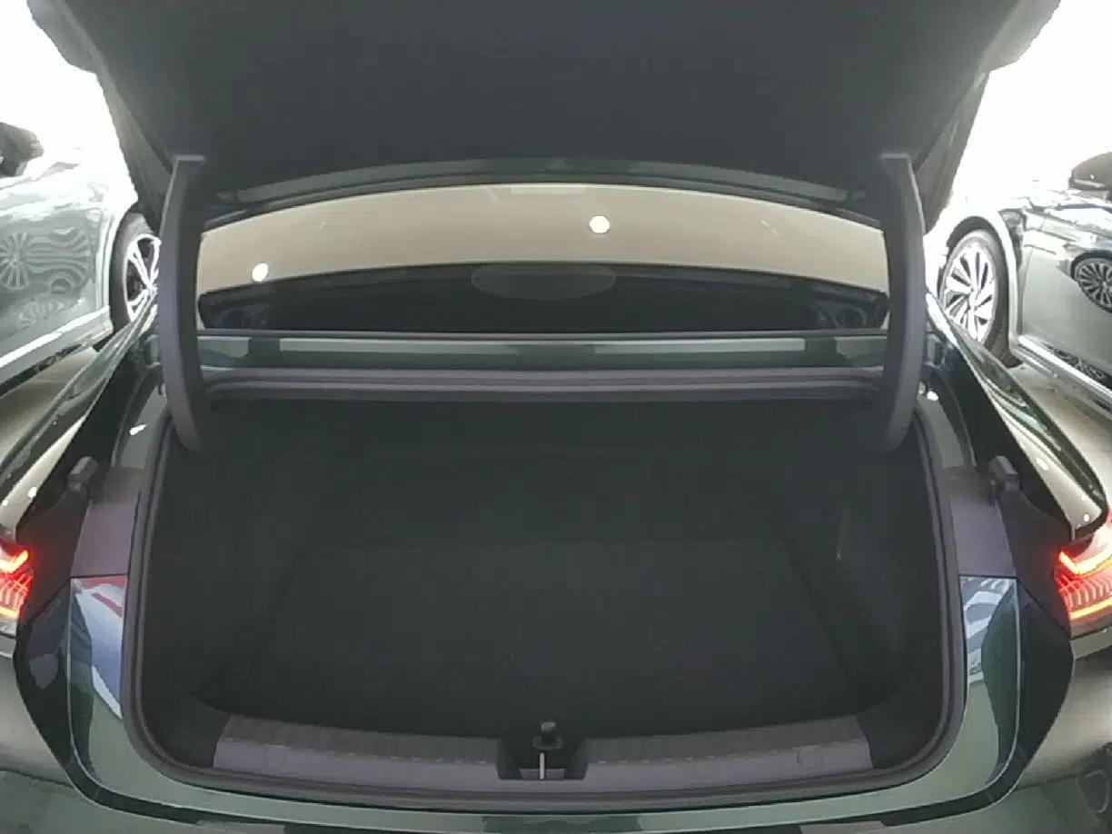 Geely Galaxy 8 2025 130km EM-P Starship Edition — миниатюра 22