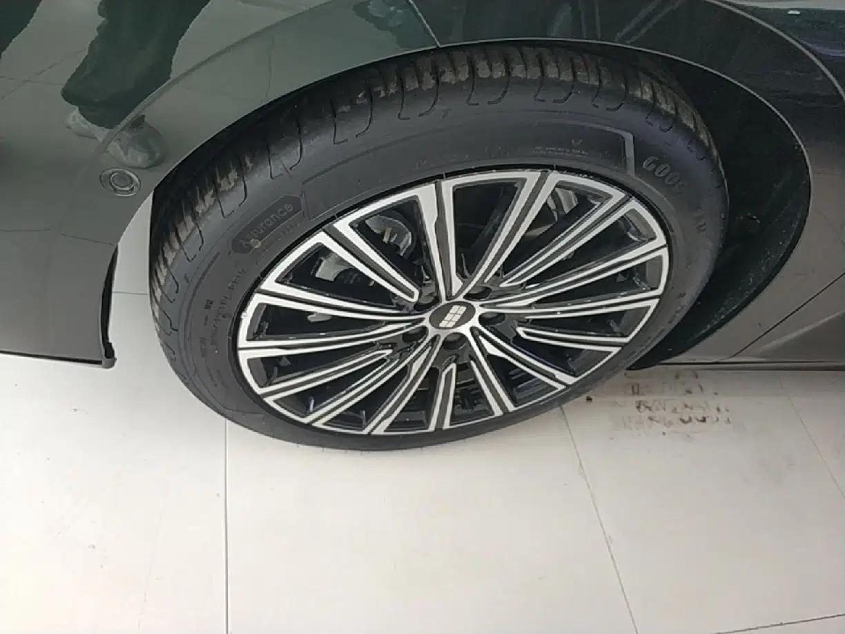 Geely Galaxy 8 2025 130km EM-P Starship Edition — миниатюра 10