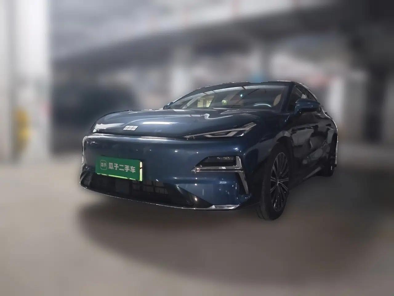 Geely Galaxy 8 2025 130km EM-i Flagship Edition — миниатюра 1