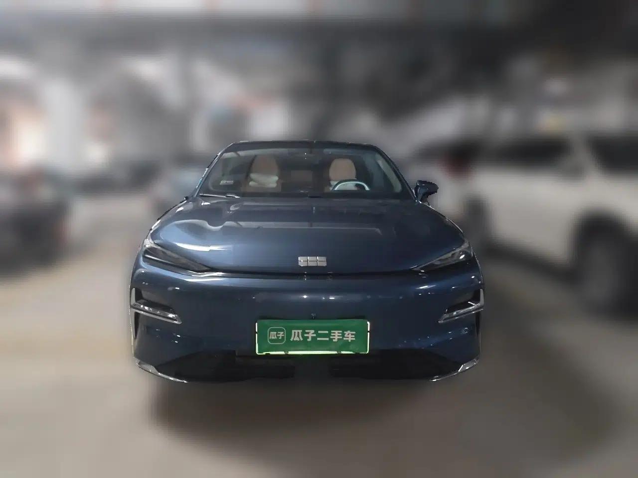 Geely Galaxy 8 2025 130km EM-i Flagship Edition — миниатюра 2