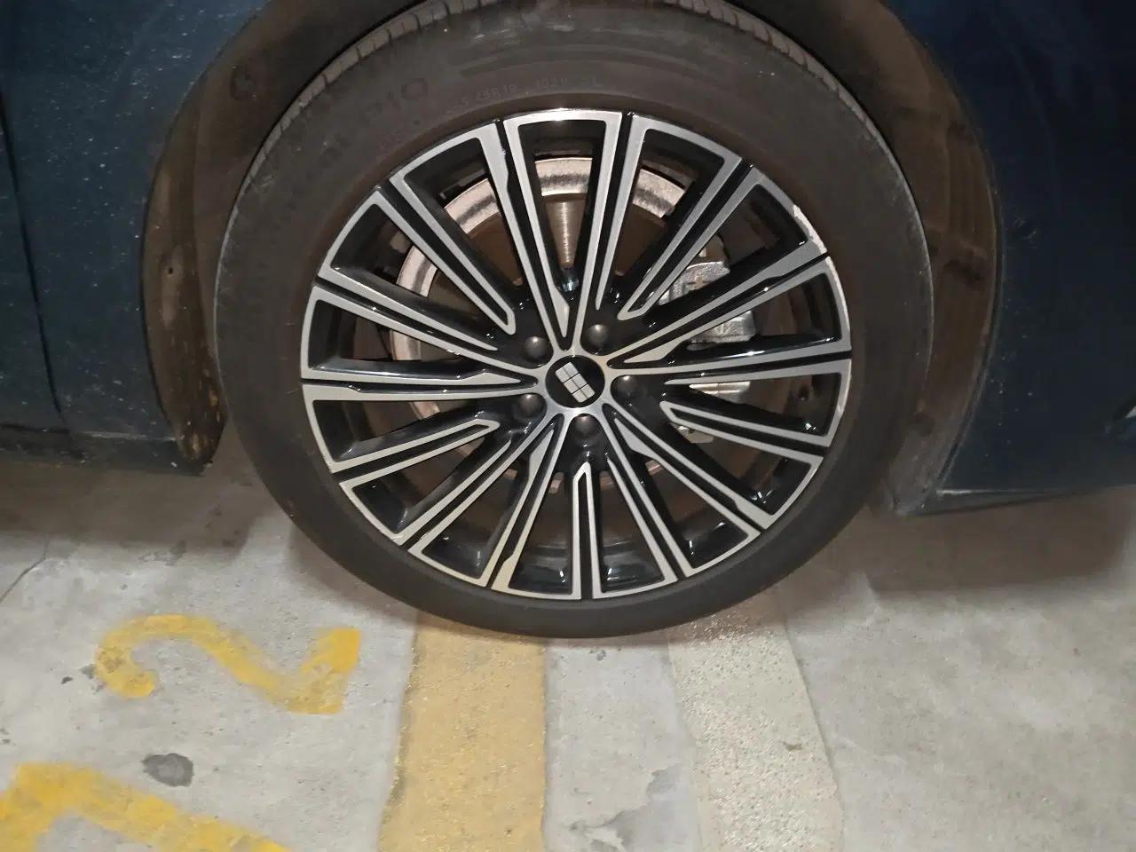 Geely Galaxy 8 2025 130km EM-i Flagship Edition — миниатюра 8