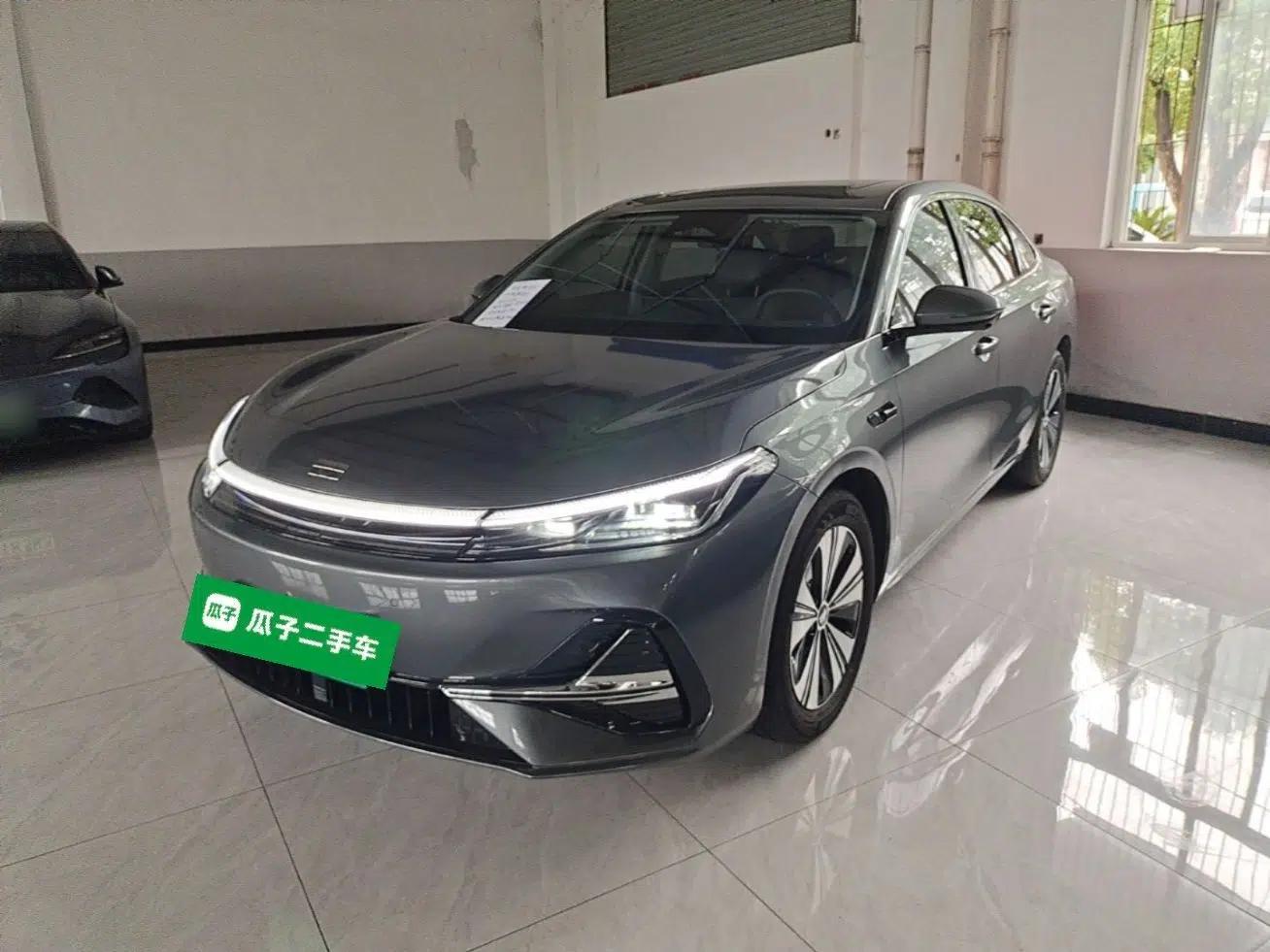 Geely Galaxy A7 2025 Model EM-i 150km Long-Distance Edition — миниатюра 1
