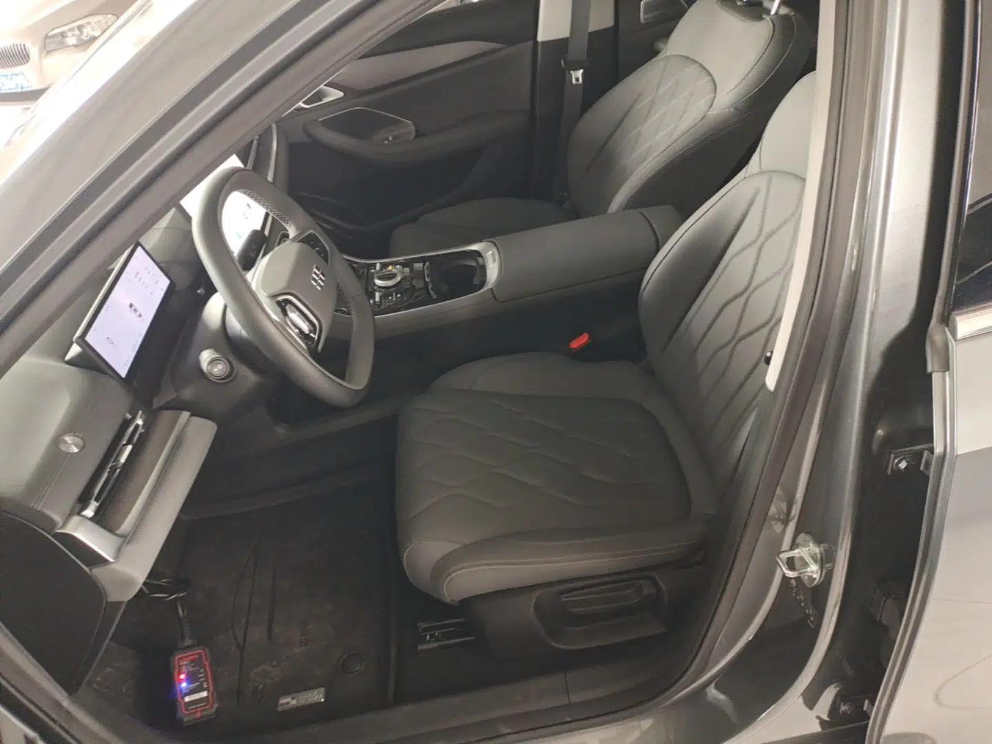 Geely Galaxy A7 2025 Model EM-i 150km Long-Distance Edition — миниатюра 17