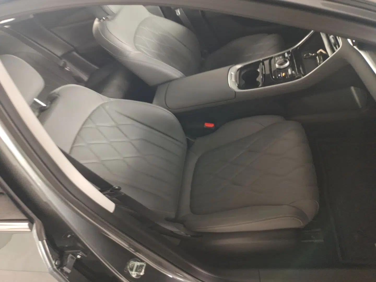 Geely Galaxy A7 2025 Model EM-i 150km Long-Distance Edition — миниатюра 19