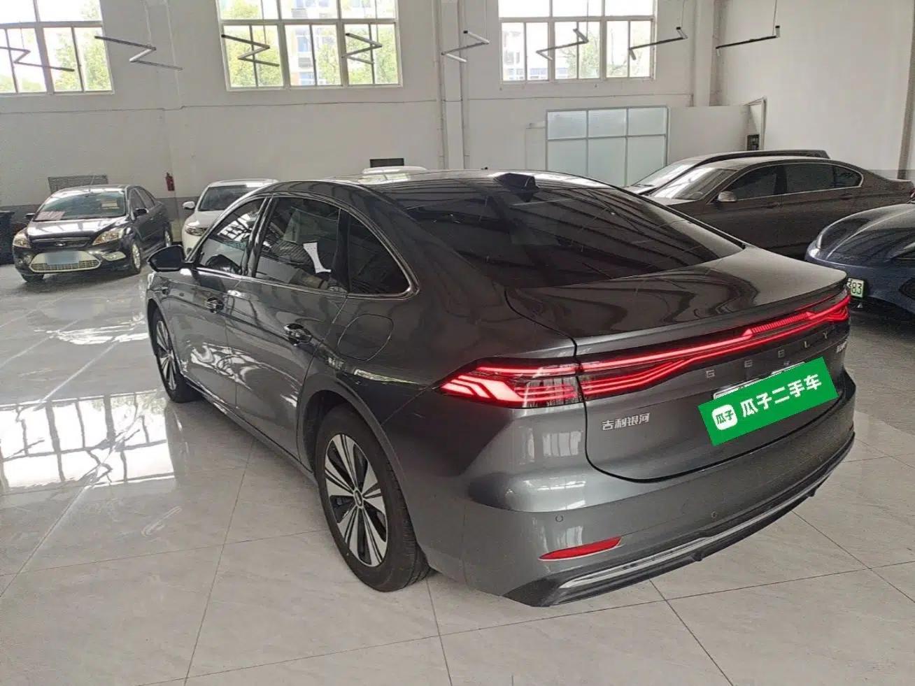 Geely Galaxy A7 2025 Model EM-i 150km Long-Distance Edition — миниатюра 4