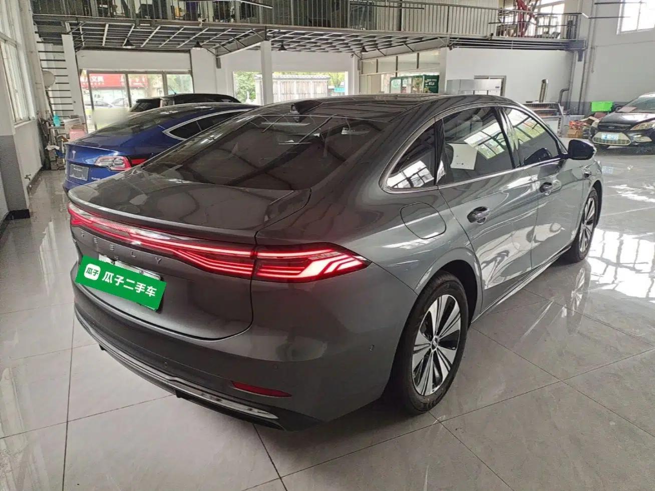 Geely Galaxy A7 2025 Model EM-i 150km Long-Distance Edition — миниатюра 6