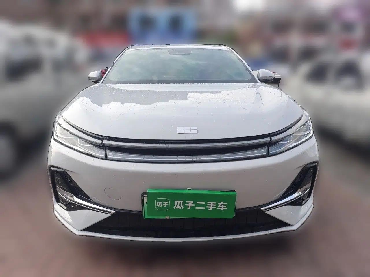 Geely Galaxy A7 2025 Model EM-i 70km Luxury Edition — миниатюра 2
