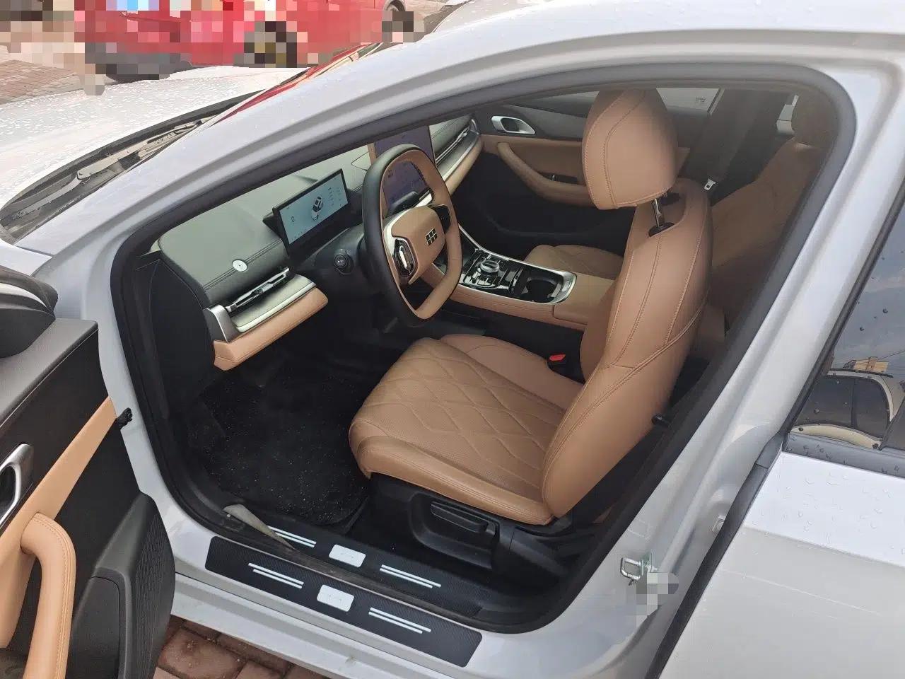Geely Galaxy A7 2025 Model EM-i 70km Luxury Edition — миниатюра 16