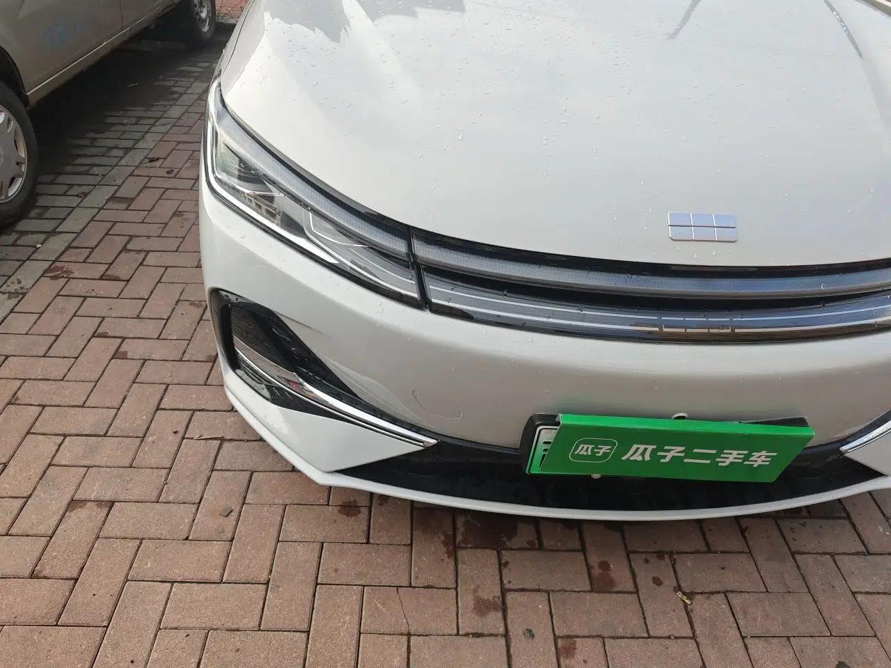 Geely Galaxy A7 2025 Model EM-i 70km Luxury Edition — миниатюра 7