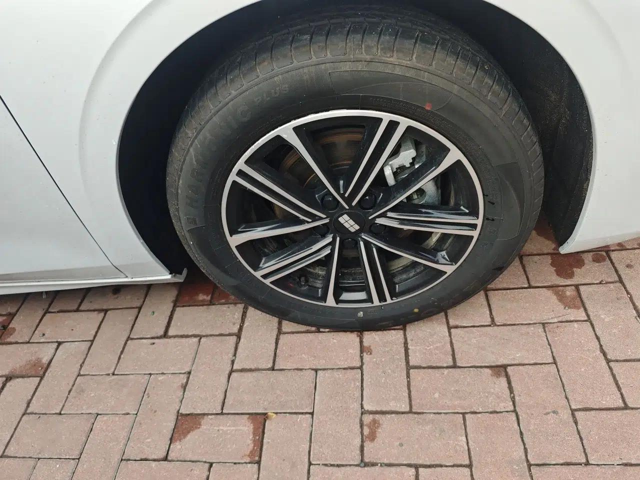 Geely Galaxy A7 2025 Model EM-i 70km Luxury Edition — миниатюра 8