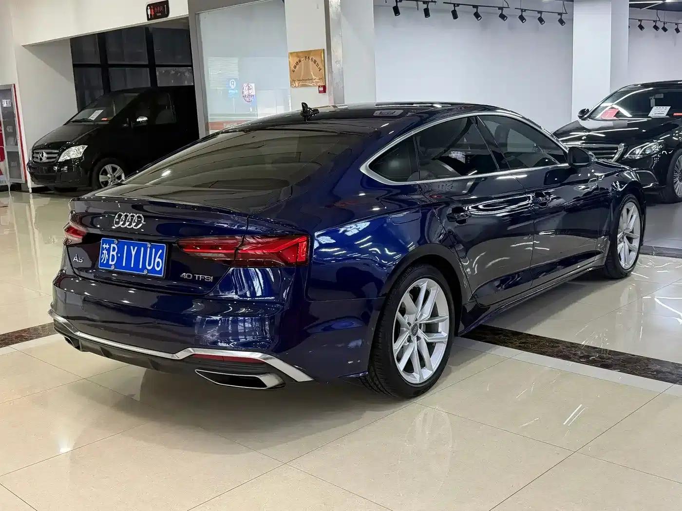 2021 Audi A5 Sportback 40 TFSI (Imported) - Fashionable and Dynamic Model — миниатюра 9