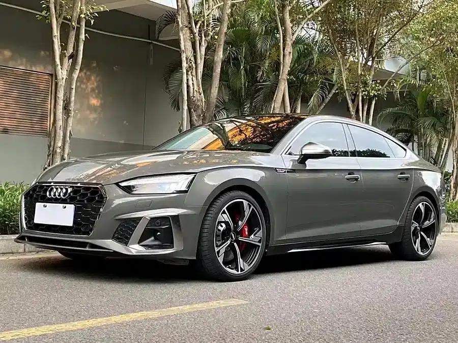 2023 Audi A5 Sportback 40 TFSI quattro Luxury Dynamic (Imported) — миниатюра 1