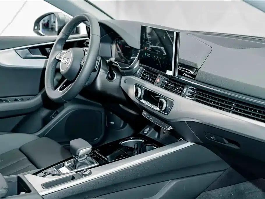 2023 Audi A5 Sportback 40 TFSI (Imported) - Fashionable and Dynamic Model — миниатюра 17