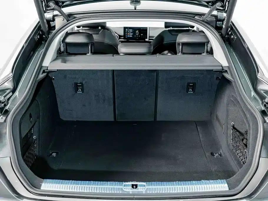2023 Audi A5 Sportback 40 TFSI (Imported) - Fashionable and Dynamic Model — миниатюра 22