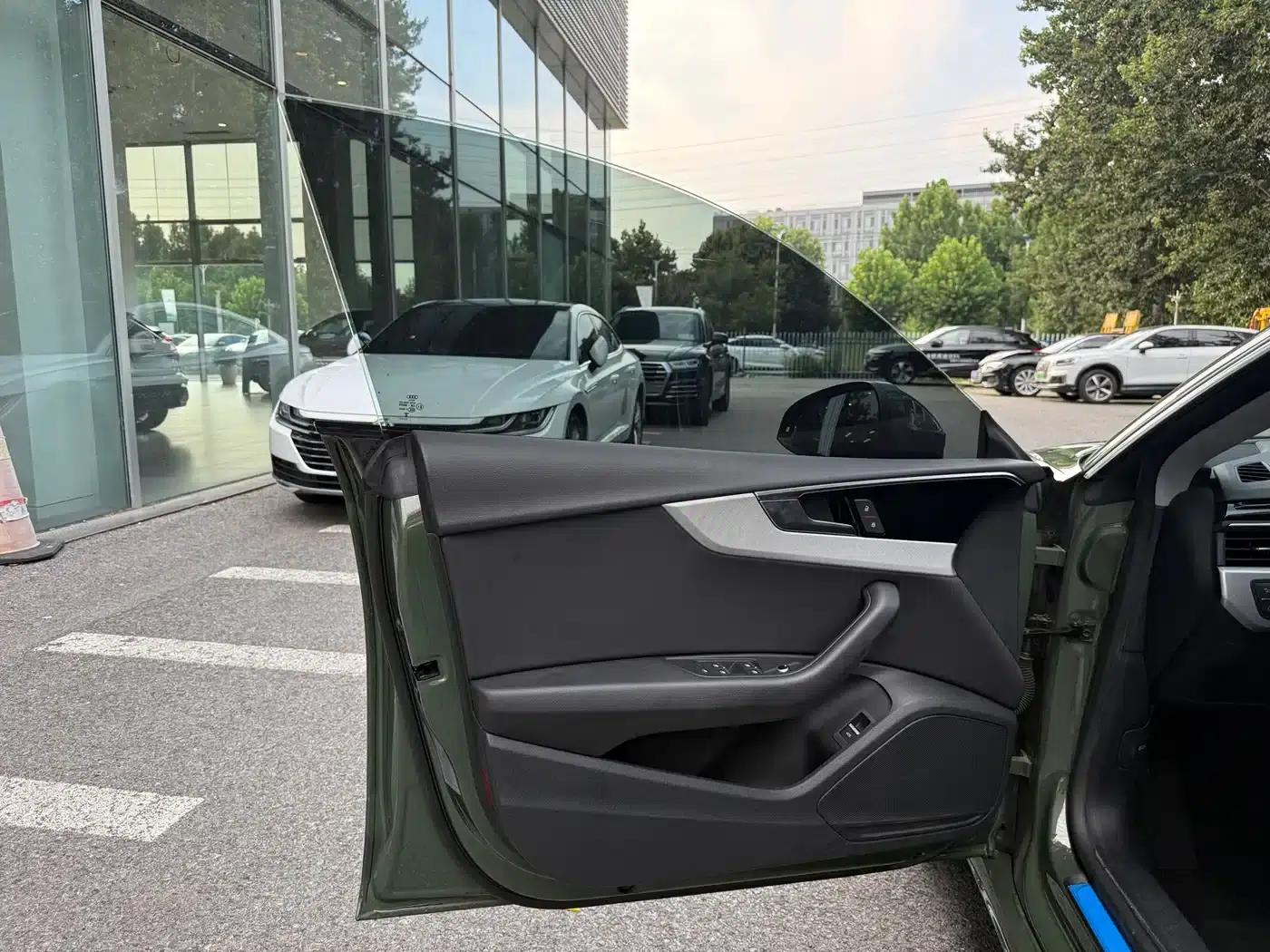 2023 Audi A5 Sportback 40 TFSI (Imported) - Fashionable and Dynamic Model — миниатюра 14