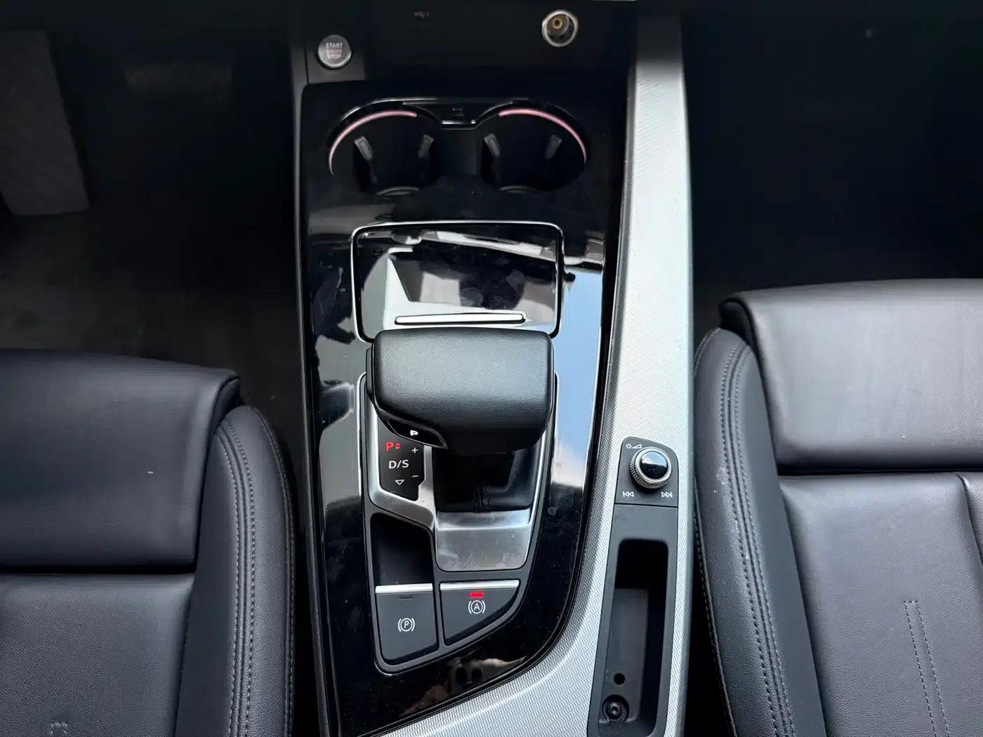 2023 Audi A5 Sportback 40 TFSI (Imported) - Fashionable and Dynamic Model — миниатюра 10