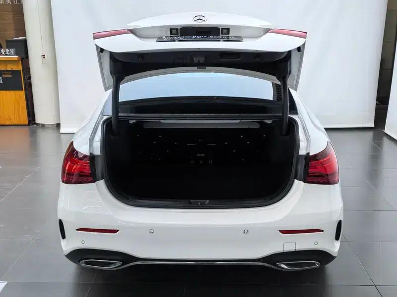 2023 Mercedes-Benz A-Class A 200 L Sport Sedan Fashion Edition — миниатюра 17