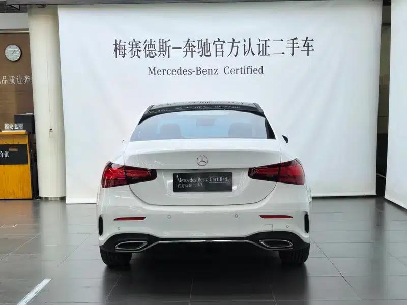 2023 Mercedes-Benz A-Class A 200 L Sport Sedan Fashion Edition — миниатюра 4