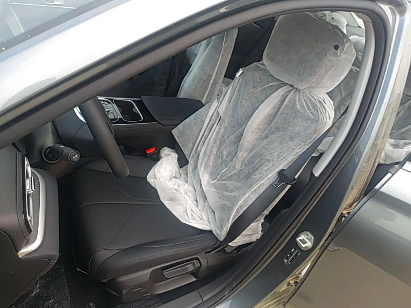 Geely Galaxy Stellar 6 2026 Model 125km Free-Style Edition — миниатюра 17