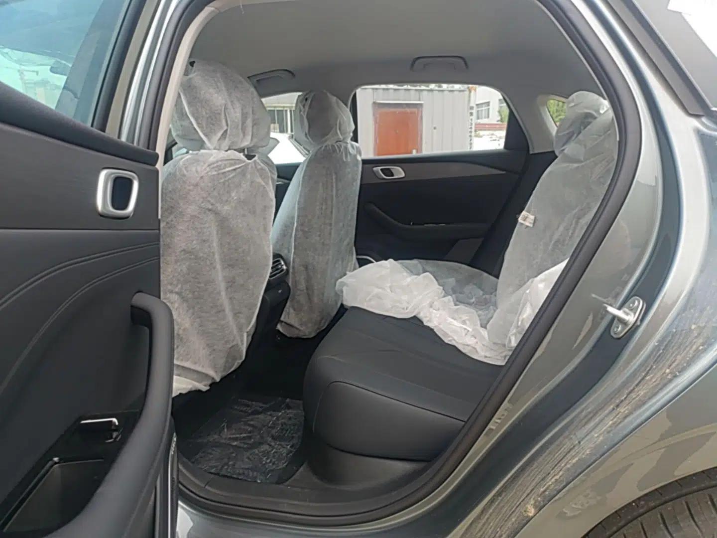 Geely Galaxy Stellar 6 2026 Model 125km Free-Style Edition — миниатюра 20