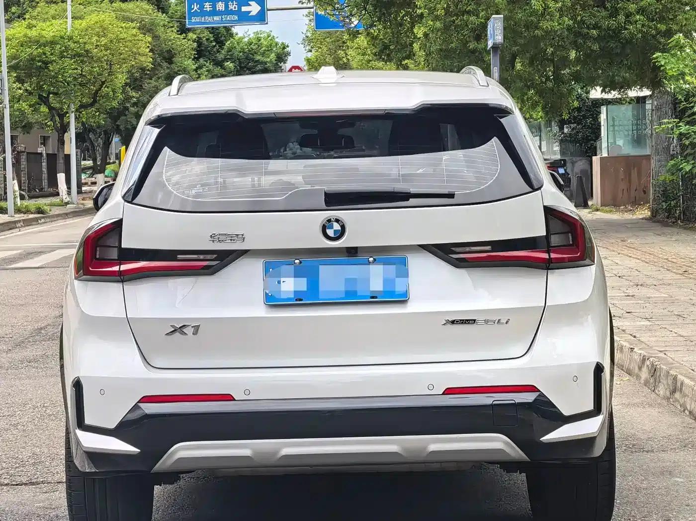 2023 BMW X1 xDrive25Li X Design Package — миниатюра 6