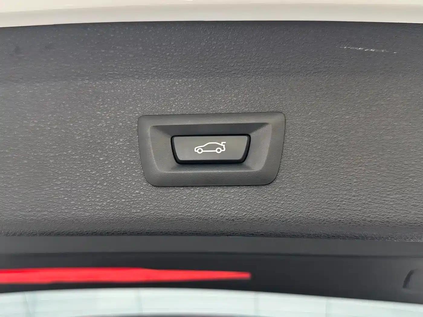 BMW X1 2022 sDrive20Li Premium — миниатюра 15