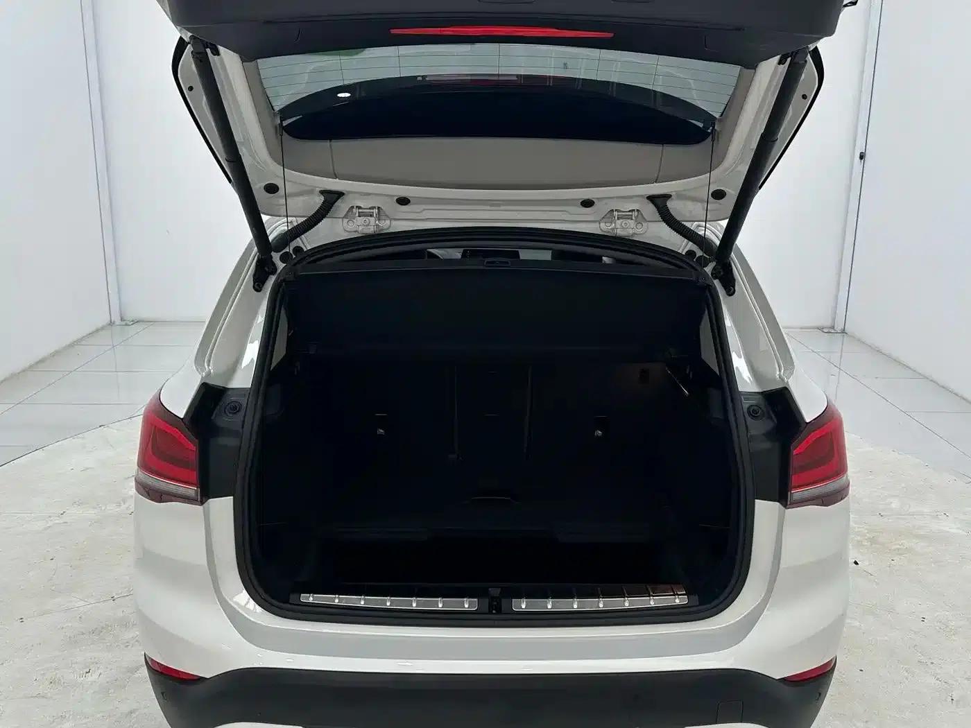 BMW X1 2022 sDrive20Li Premium — миниатюра 16