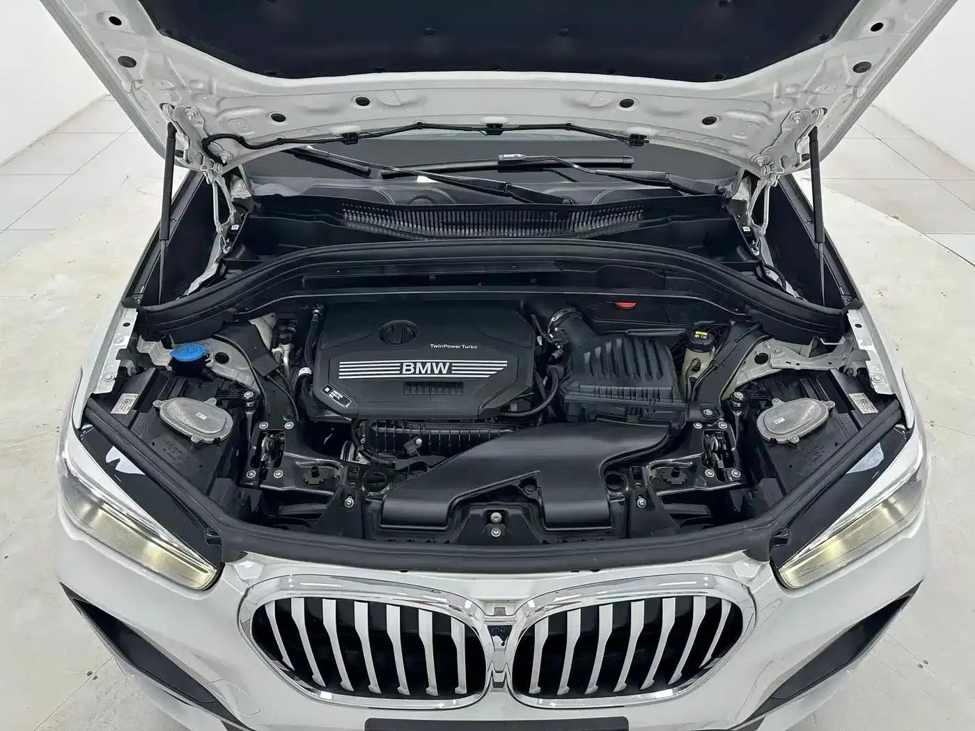 BMW X1 2022 sDrive20Li Premium — миниатюра 18