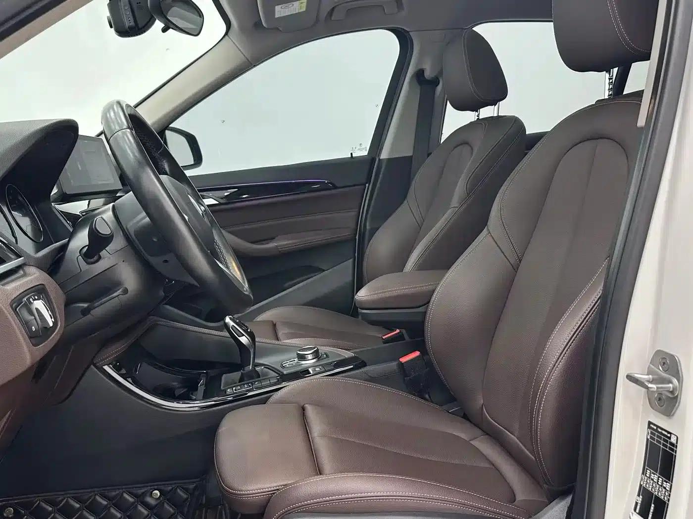 BMW X1 2022 sDrive20Li Premium — миниатюра 7
