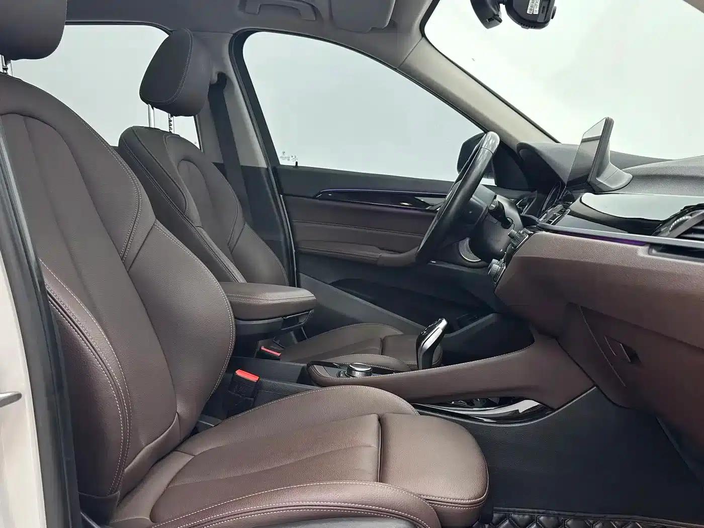 BMW X1 2022 sDrive20Li Premium — миниатюра 9