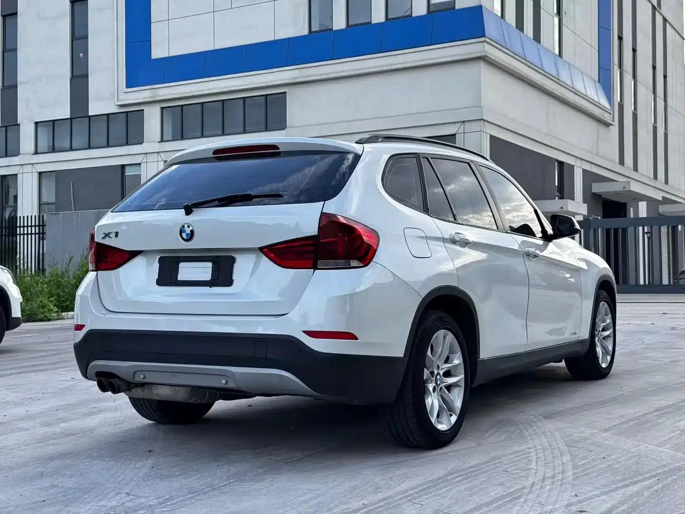 BMW X1 2015 sDrive18i Fashion Upgrade Edition — миниатюра 9