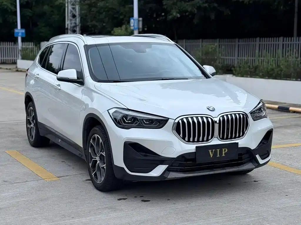 BMW X1 2022 sDrive25Li Leading Edition — миниатюра 2