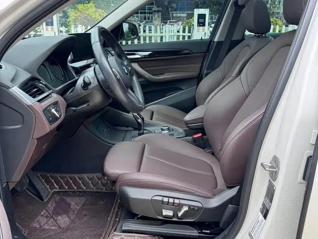 BMW X1 2022 sDrive25Li Leading Edition — миниатюра 7