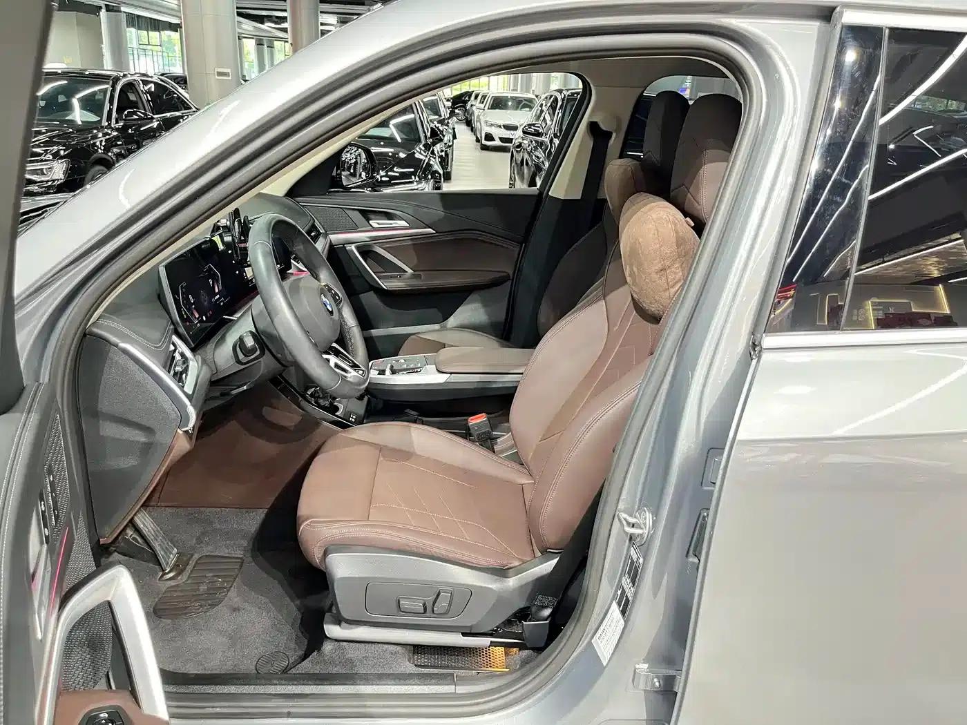 BMW X1 2023 sDrive25Li M Sport Package — миниатюра 4