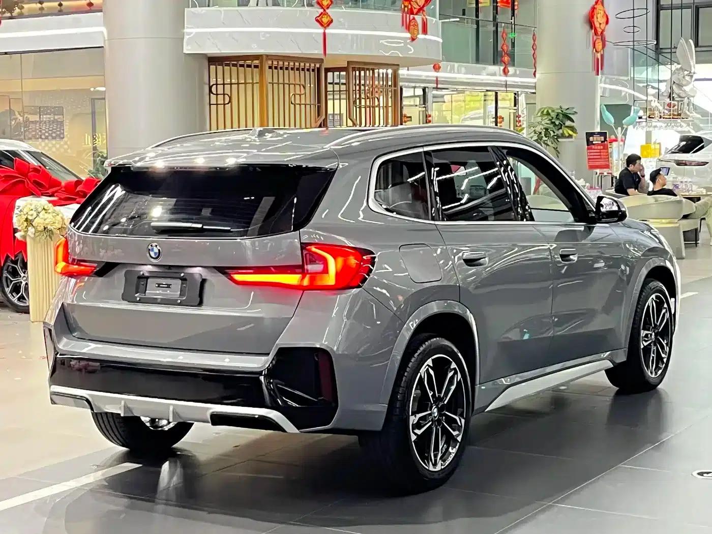 BMW X1 2023 sDrive25Li M Sport Package — миниатюра 7