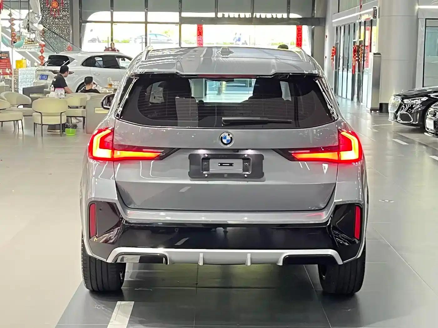 BMW X1 2023 sDrive25Li M Sport Package — миниатюра 9