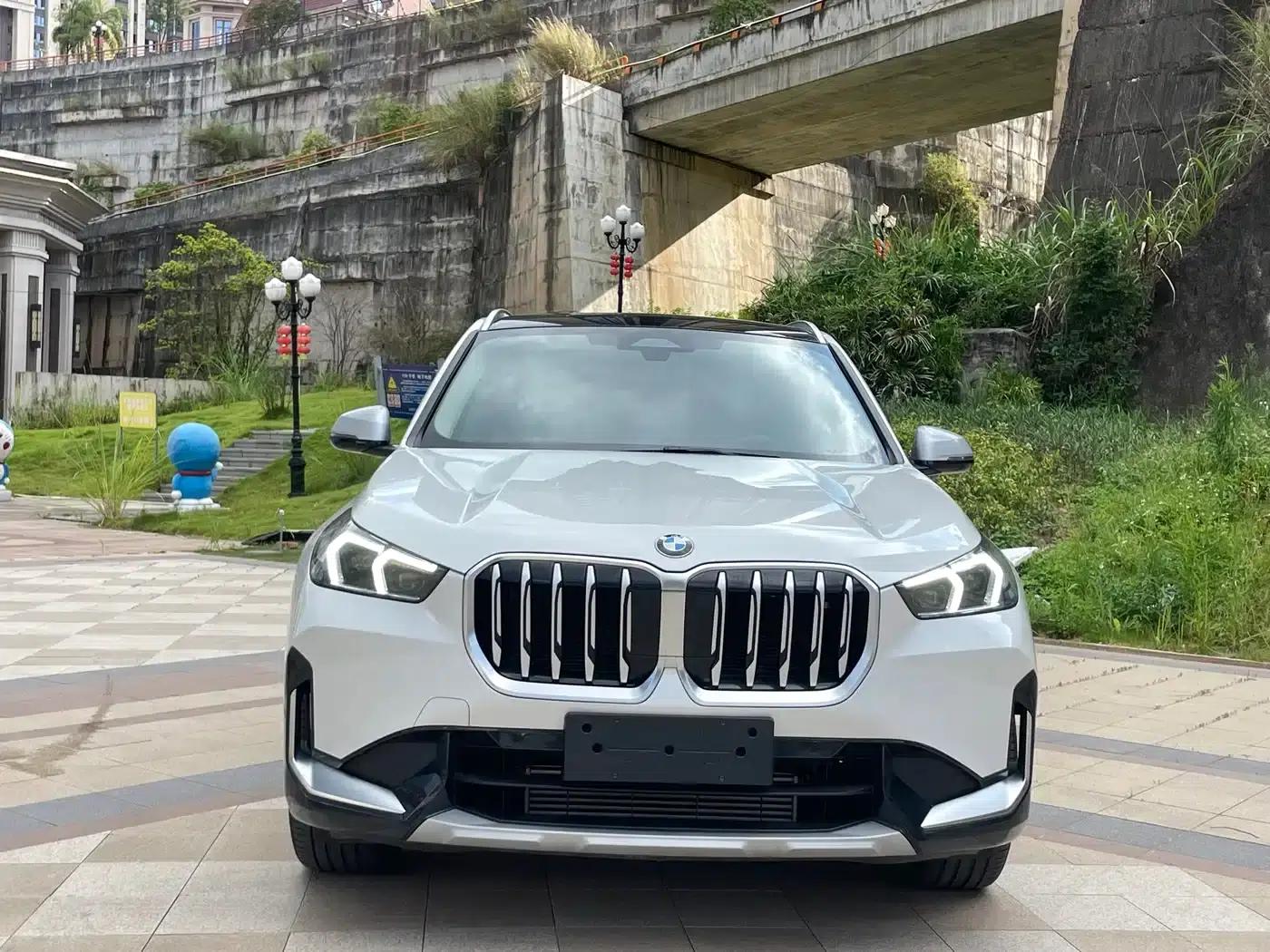 2023 BMW X1 sDrive20Li X Design Package — миниатюра 3