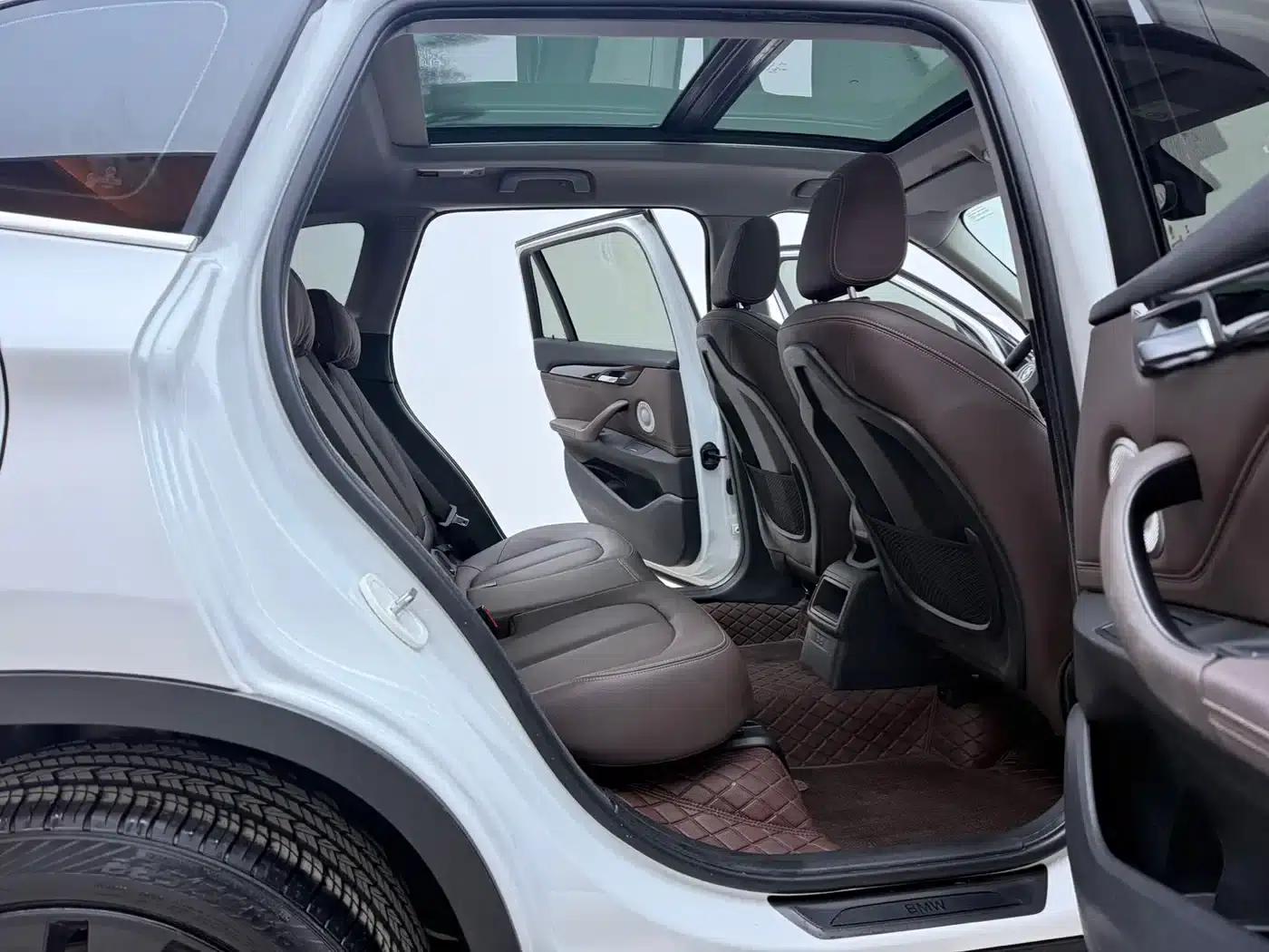 BMW X1 2021 sDrive20Li Fashion Edition — миниатюра 16