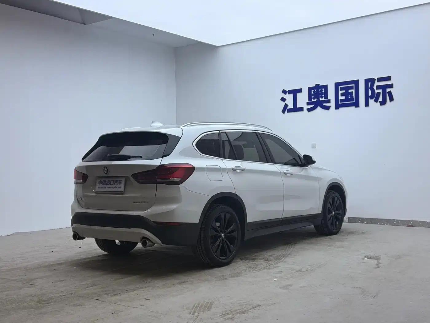 BMW X1 2021 sDrive20Li Fashion Edition — миниатюра 18