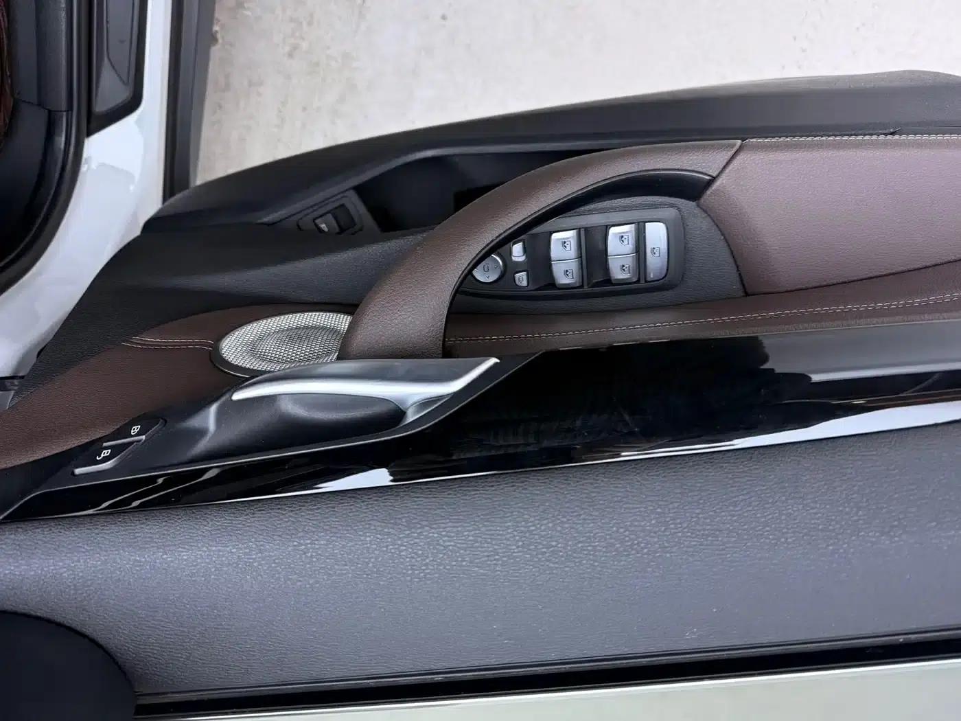 BMW X1 2021 sDrive20Li Fashion Edition — миниатюра 4