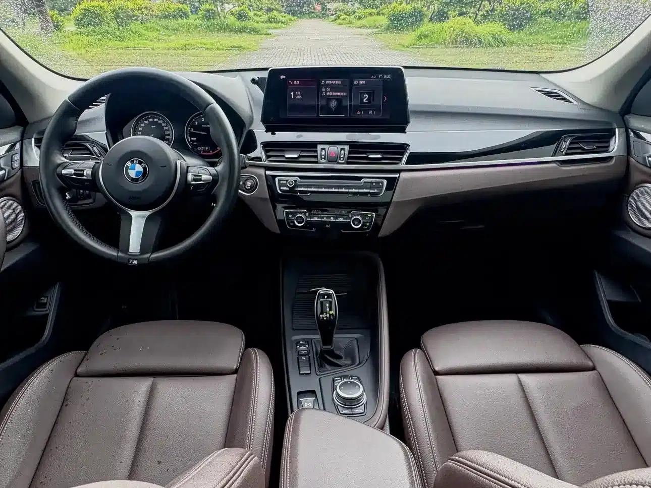 BMW X1 2021 sDrive25Li Leading Edition — миниатюра 11