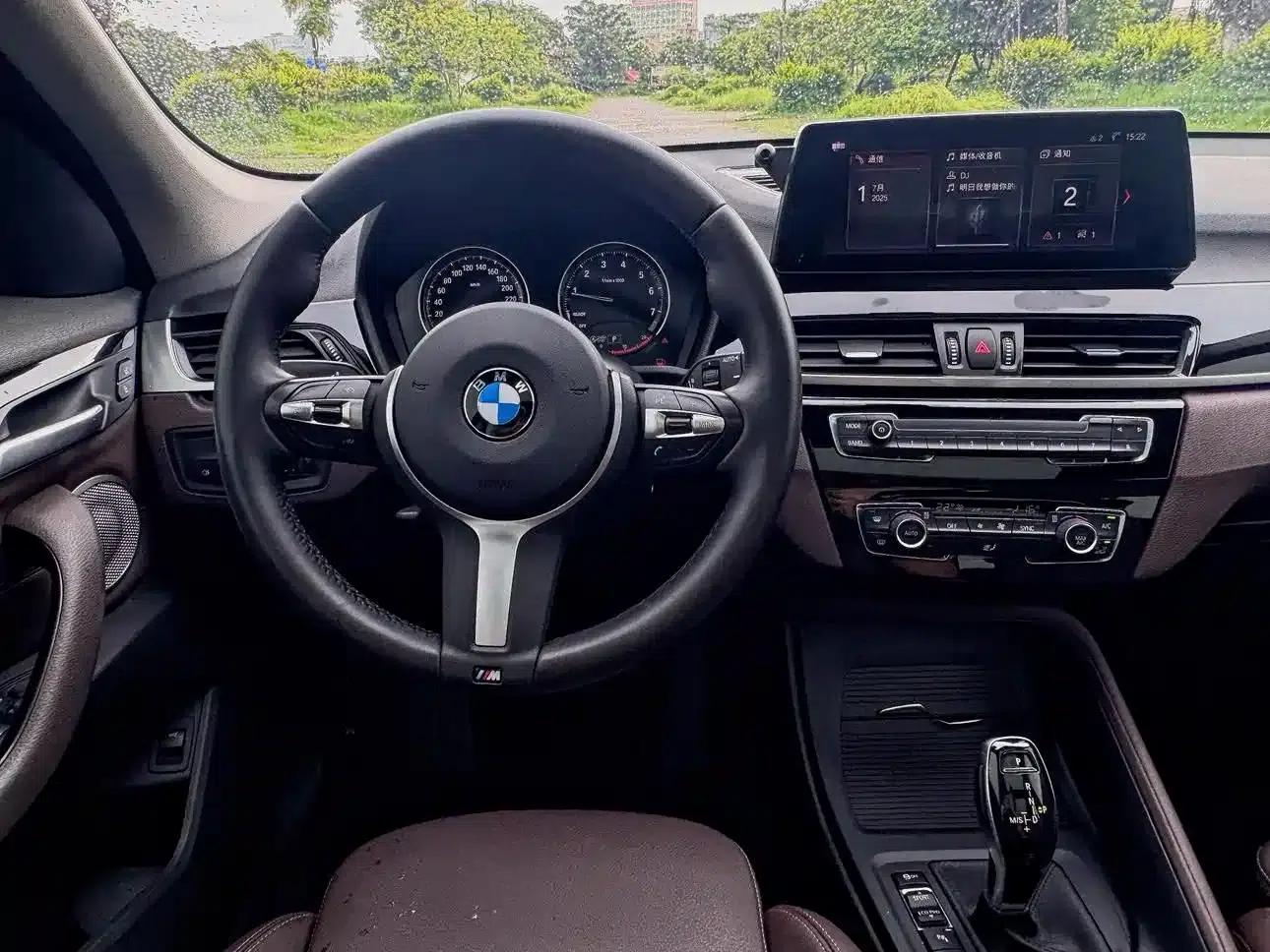 BMW X1 2021 sDrive25Li Leading Edition — миниатюра 16